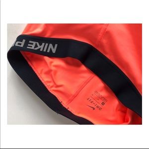 Nike Pro Coral Spandex